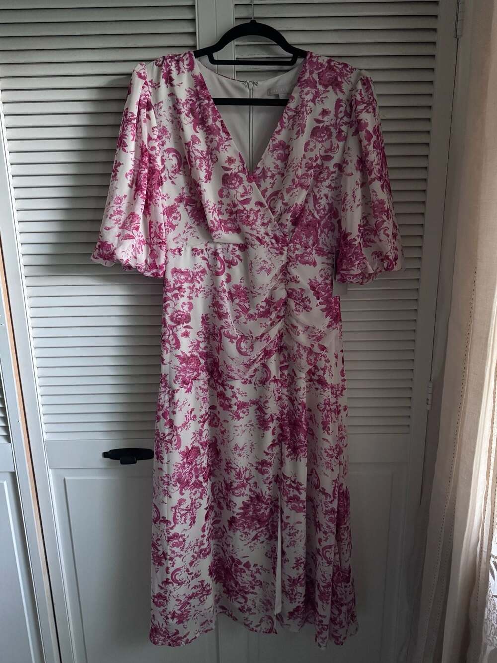 Chelsea28 Pink Antique Tapestry Ruched V-Neck Midi Dress Size S
